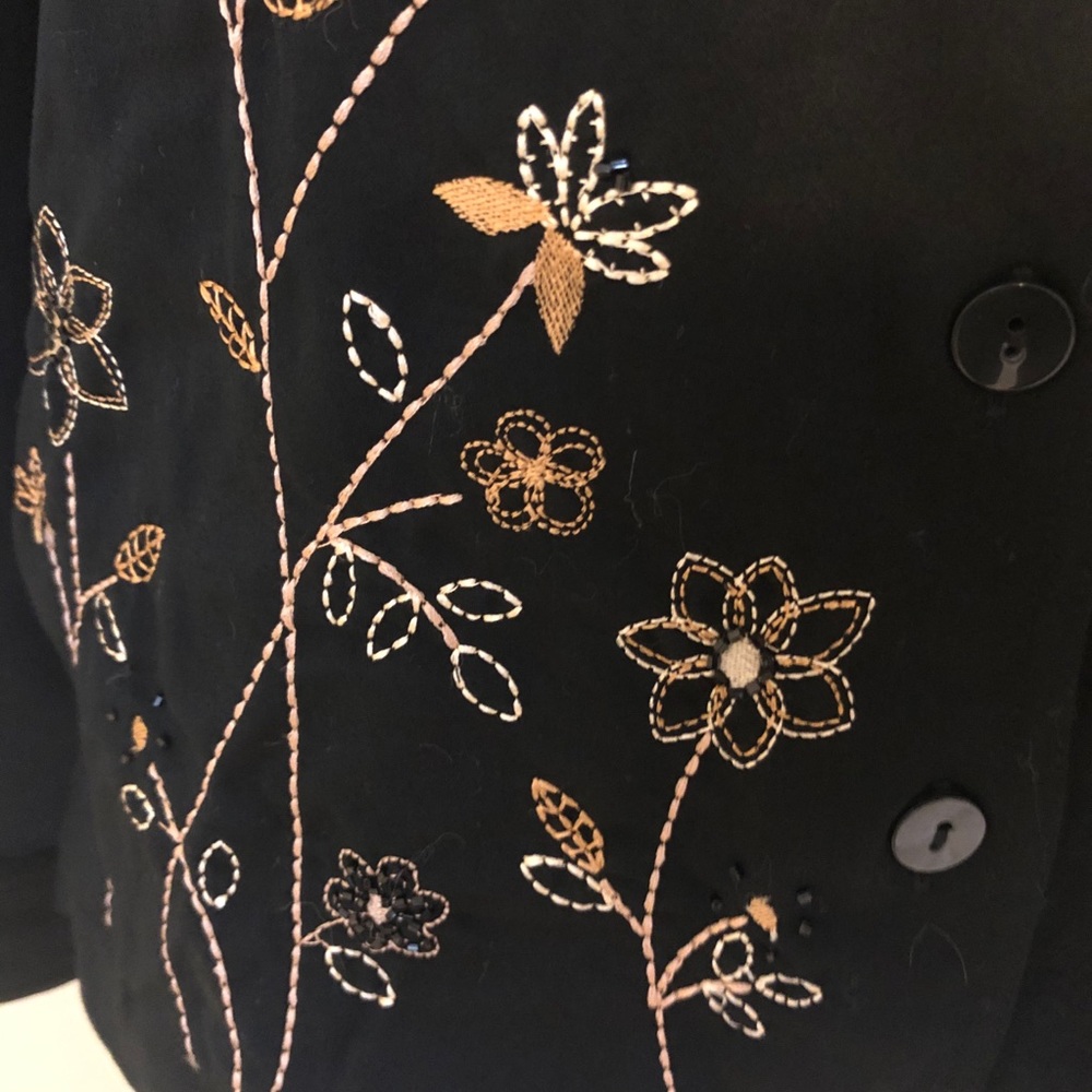 Alfred Dunner Petite Classic Botton Up Blouse - Picture 3 of 5